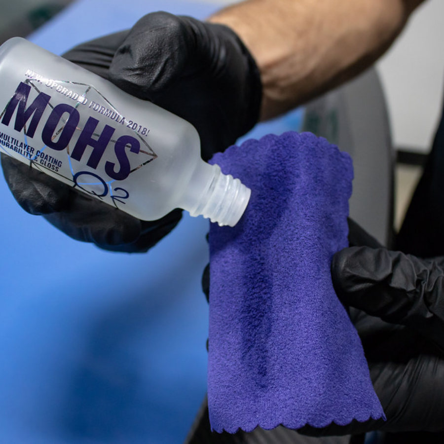 CHM Detailing applying a Gyeon ceramic coating product